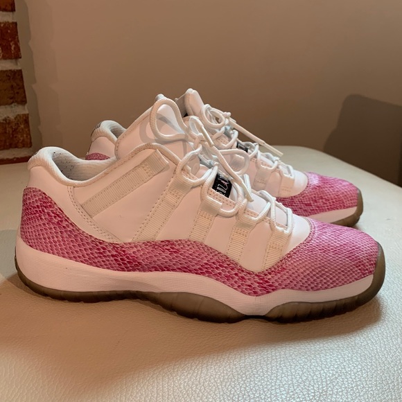 2013 Jordan 11 Low Snake - pink GS or youth 6.5 - Picture 4 of 11